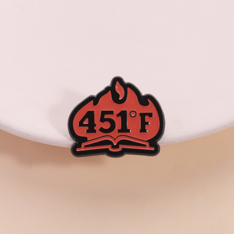Science Buddies - 華氏451度本エナメルピンサイエンスフィクション小説レイ・ブラッドベリー傑作ブローチラペルバッジジュエリー友人へのギフト